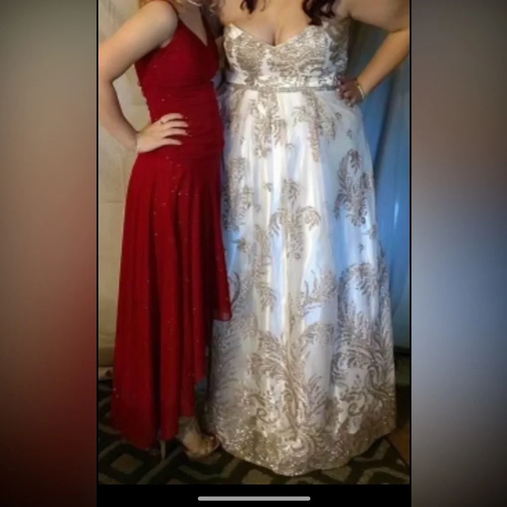 Prom dress - Picture 5 of 5